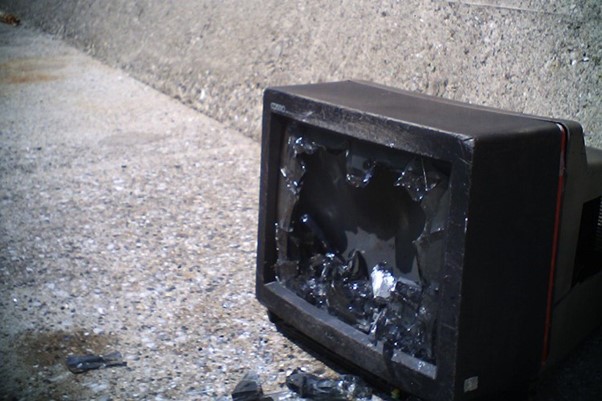 壊れたテレビの無料回収を大阪市は行っていない