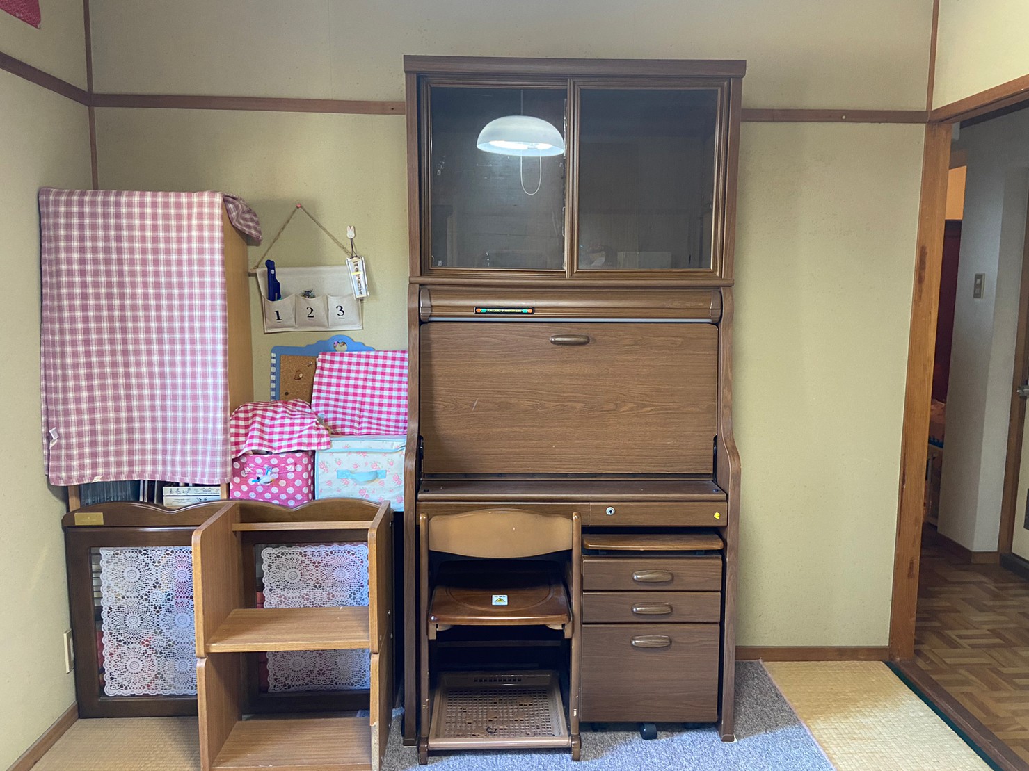 【飯石郡飯南町 K様】学習机処分に伴う不用品回収の回収事例