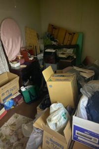 【大阪市旭区 S様】婚礼タンス処分に伴う不用品回収の回収事例