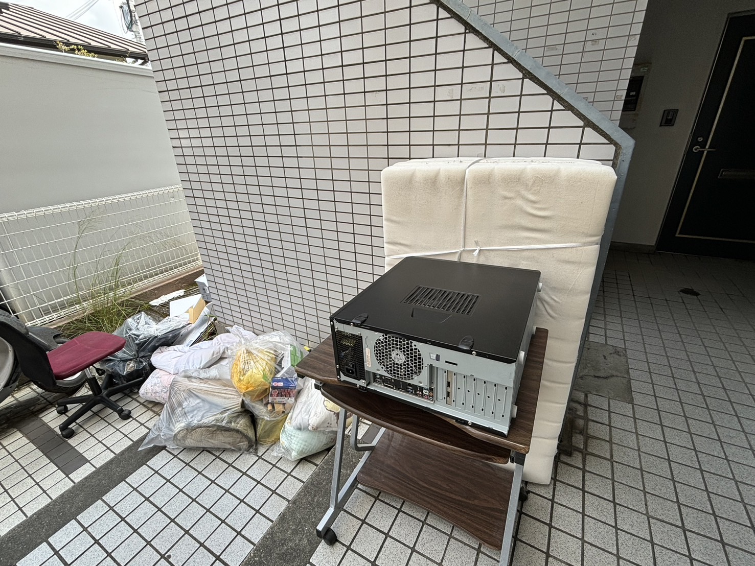 【鹿児島市 G様】マットレス処分に伴う不用品回収の回収事例