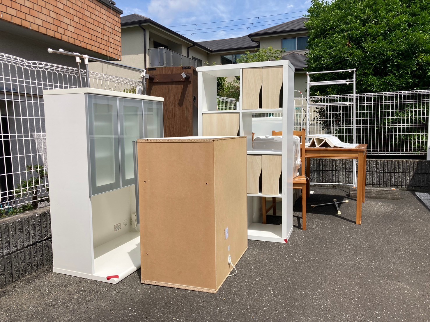 【寝屋川市 T様】ダイニングテーブル処分に伴う不用品回収の回収事例